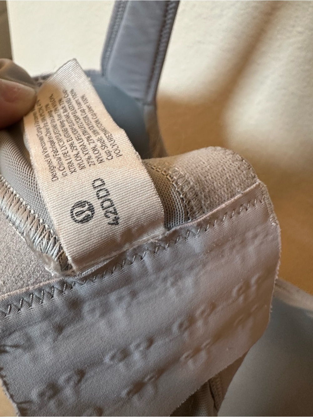 Used Lululemon Run Times Sports Bra - Picture 3 of 3